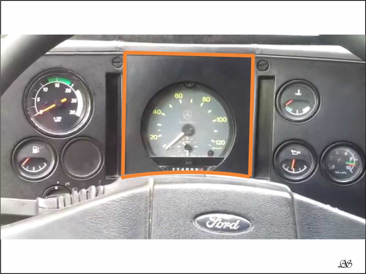 AP504 - MOLDURA PAINEL CARGO (PRETO)