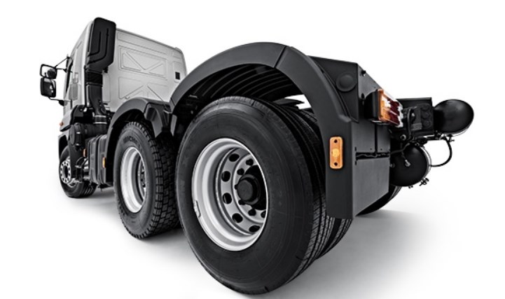 RD809446 - PARALAMA MEIO TAMPA SUP TRACAO CARGO GII 2842