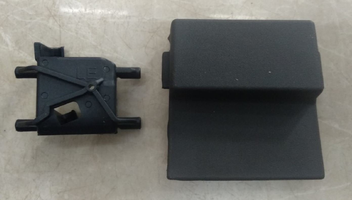 EDL034 - TAMPA DOBRADICA GRADE VOLVO FH4 2015 LE