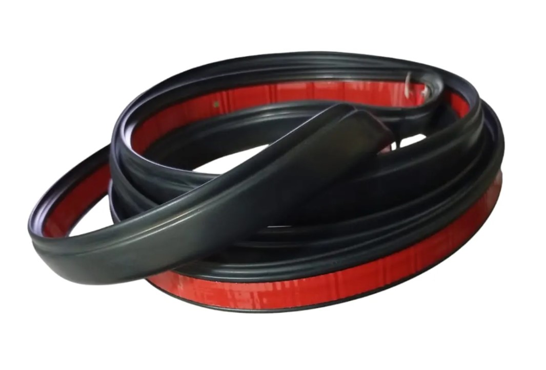 23B837914C - GUARN PORTA VOLKS DELIVERY EXPRESS VEDACAO SUPERIOR LD .