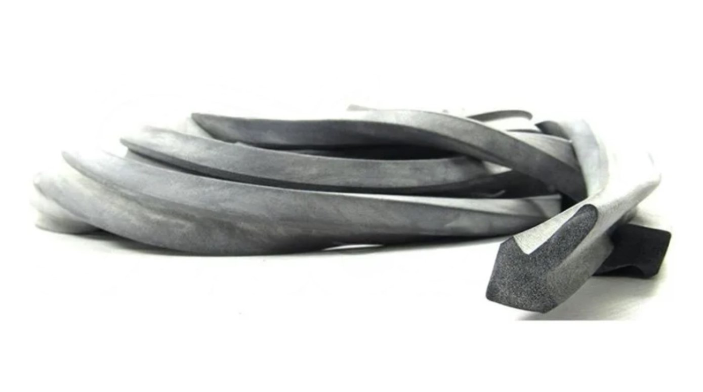 UNIV39498 - BORRACHA PORTA VOLVO N 12 AT 92 FIX.PORTA(PAR)