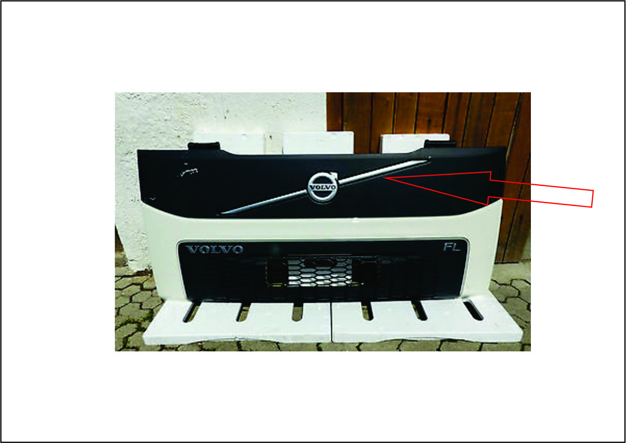 82981654 - EMBLEMA TRANSVERSAL GRADE VOLVO VM A PARTIR DE 2017