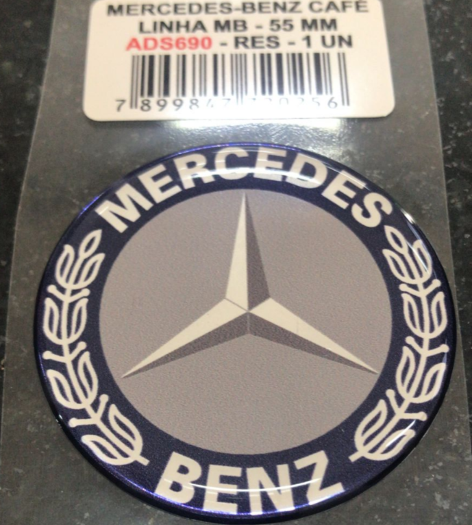 ADS0690 - EMBLEMA CAPO CAFE MB HPN 55MM RESINADO