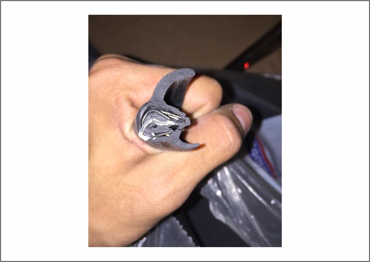 AUTOT9075 - BORRACHA PORTA SCANIA 112 113 INT