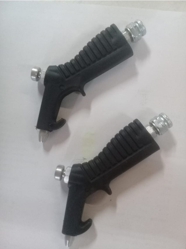 3600 - BICO MANG AR PLASTICO PRETO C/CONEXAO E PORCA