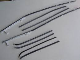 AUTOT12273 - CANALETA/PEST D-10/D-60 AT84