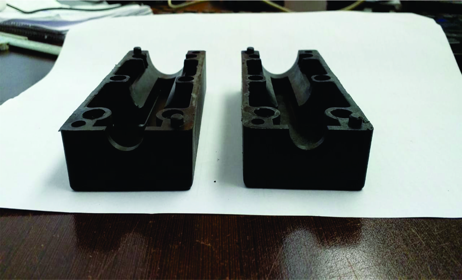 VR043 - CARCACA VARAO TRAVAR CABINE CARGO