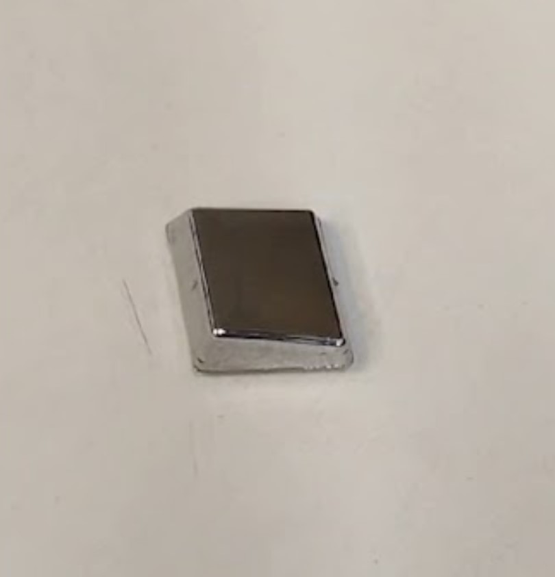 CP40141 - EMBLEMA CROMADO VW CONSTELLATION TRACO