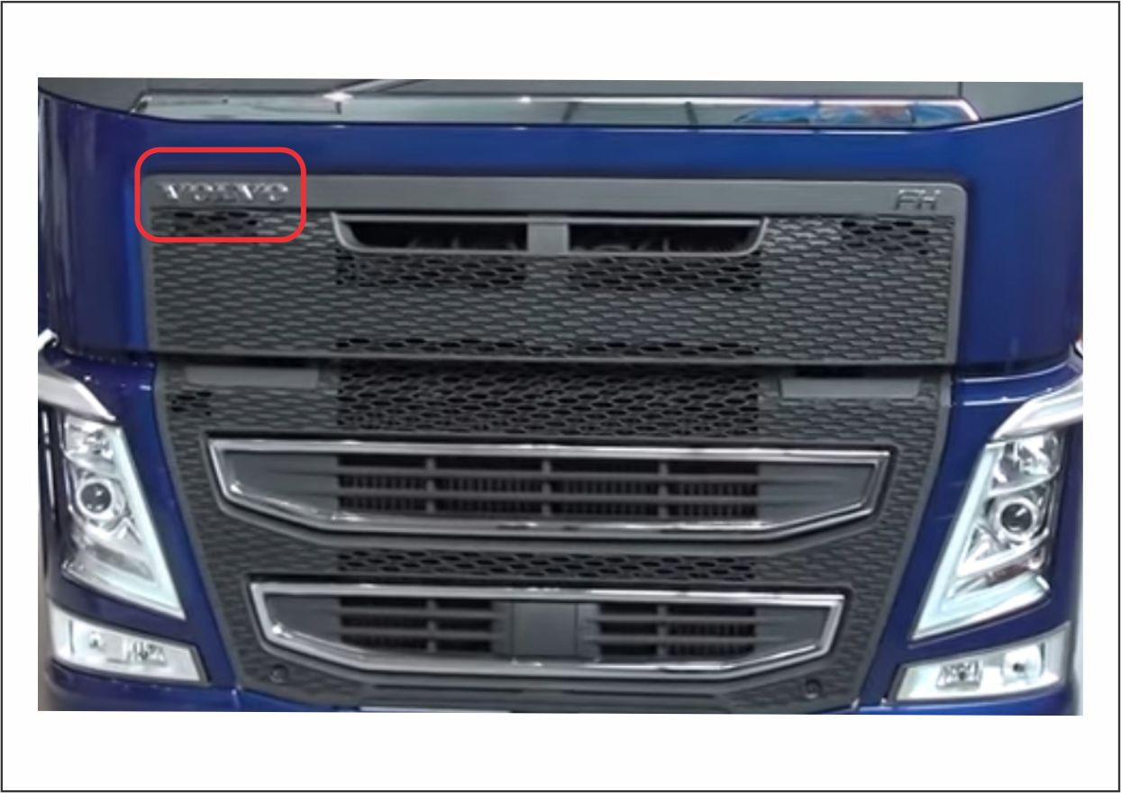 CP30247 - EMBLEMA CROMADO VOLVO FH4 2015 A 2023 LETREIRO ( VOLVO )