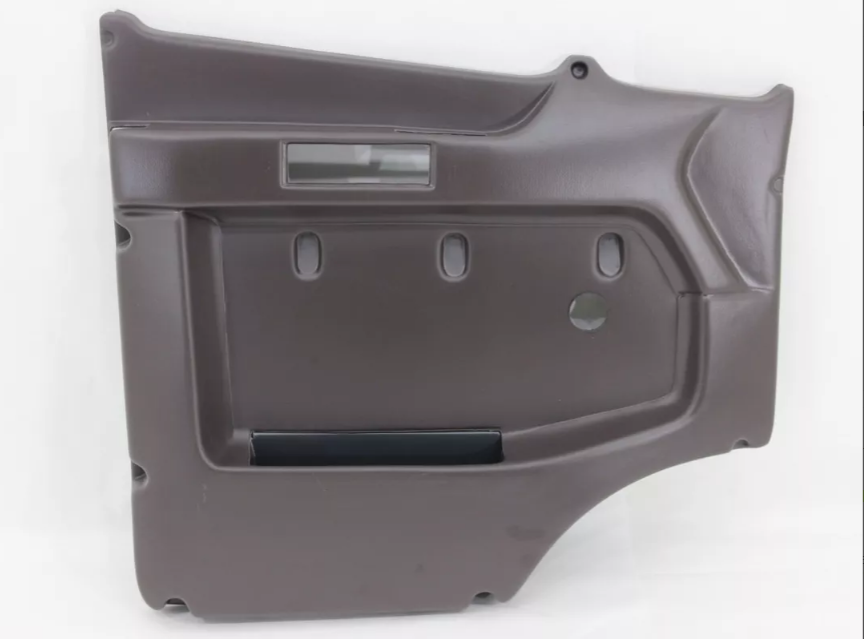 FP110 - FORRO PORTA MB 1618 MARROM LE