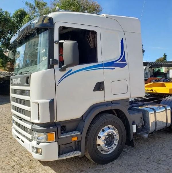 IKO8200033 - DEFLETOR COLUNA EXT SCANIA S4 G R LD 98 A 07