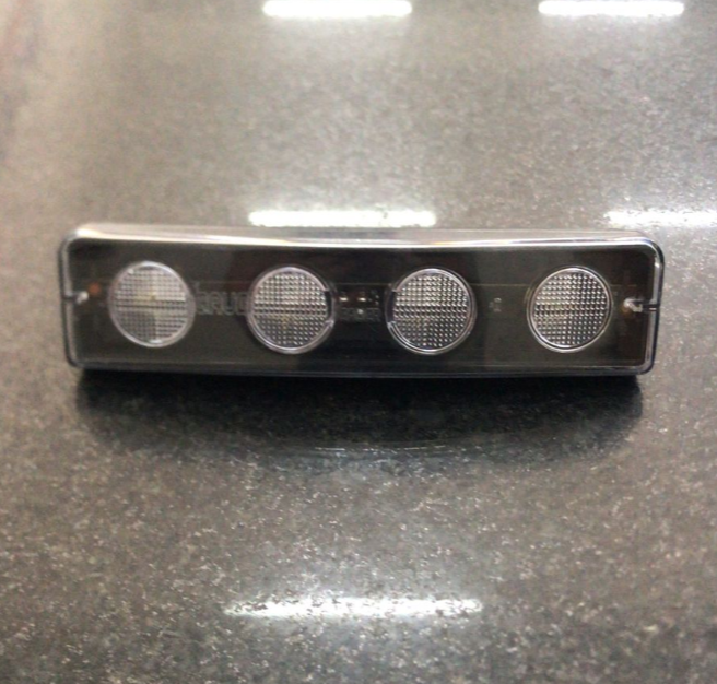 LT-1127 - LANTERNA TAPA SOL SCANIA S4 S5 P/SOQ LED CRISTAL