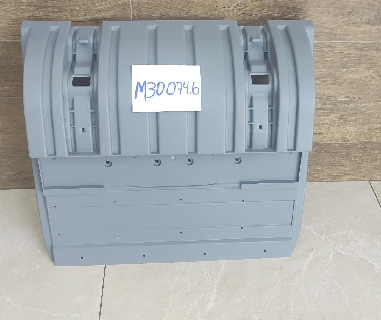 M30074.6 - PARALAMA MEIO TRACAO MB AXOR TRAS LD /LE ORIGINAL