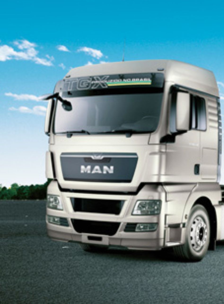 G081FE - CALHA CHUVA L MAN TGX