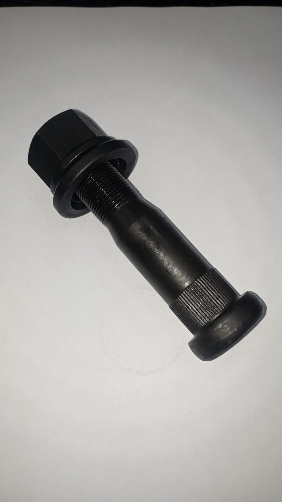 ZM 30.022.16 - CONJ PARAFUSO RODA TRASEIRO CARGO VW M22-1,5 X 95 / 103