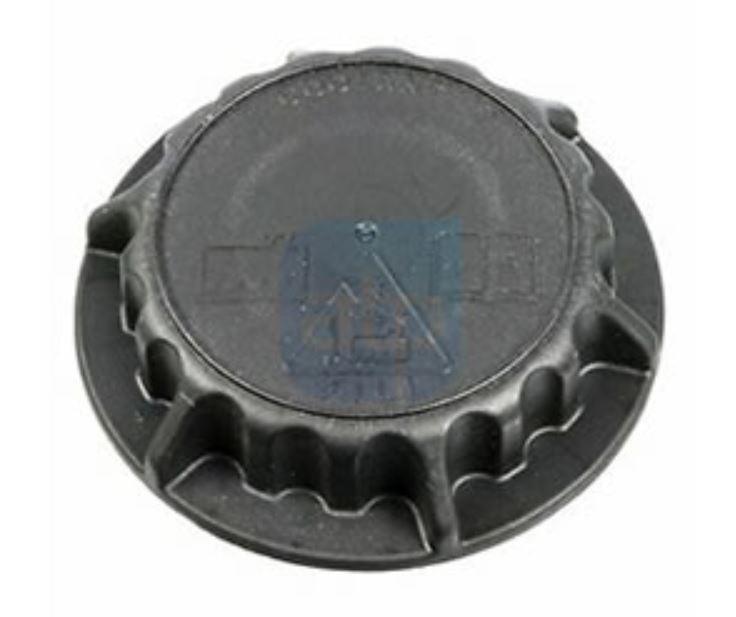 RP001260 - TAMPA RESERV RADIADOR VOLVO FH4 2015 A 2021- PRETA