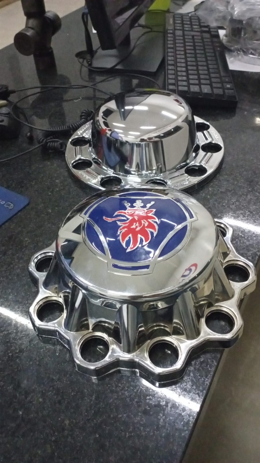 C213 - TAMPA CUBO TRUCK SCANIA S5 AO NTG S/LOGO FABBOF