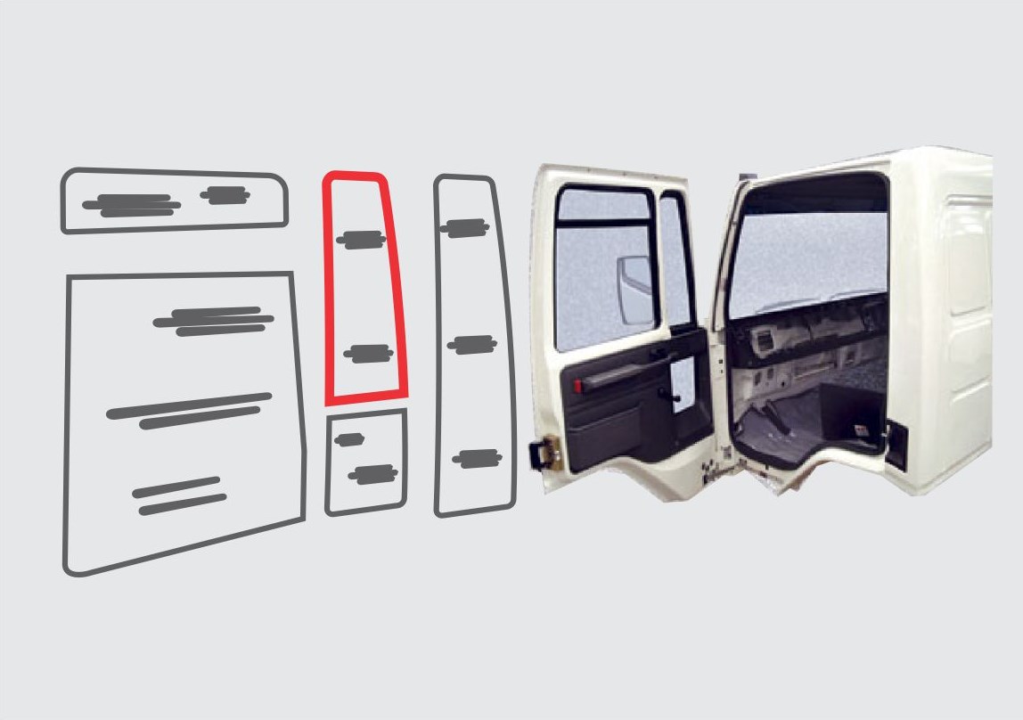 FCA8441 - VIDRO QUEBRA VENTO CARGO SUPERIOR LD (CURVO COM FURO TRINCO)