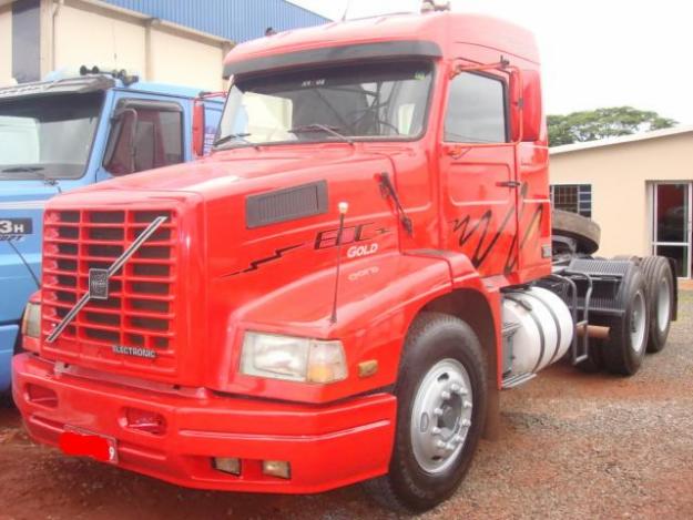 5H-68 - VIDRO FAROL VOLVO NL LE