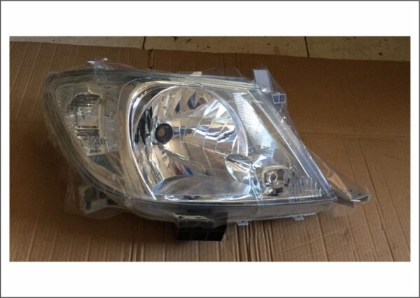 905.101 - FAROL HILUX SRV 09 ESQ
