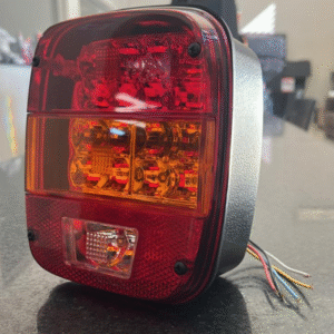 PDX04402349 - LANTERNA TRASEIRA MARMITAO LED S/VIGIA ATE 2010 (LISA)