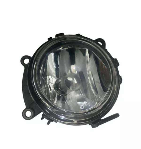 BBZ04-015 - FAROL AUXILIAR MILHA LD ACTROS 2016