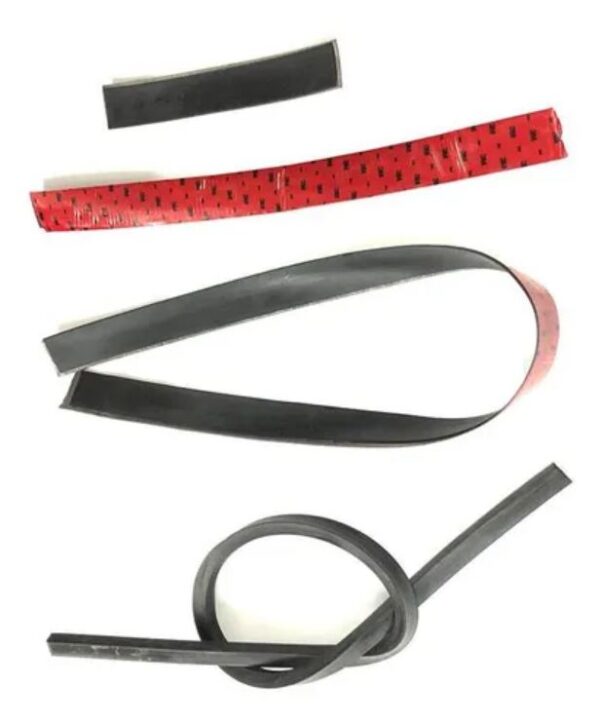 FD1216J - DEBLUM PARALAMA CARGO EXT/INT ( 04 PECAS )( 01 LADO )